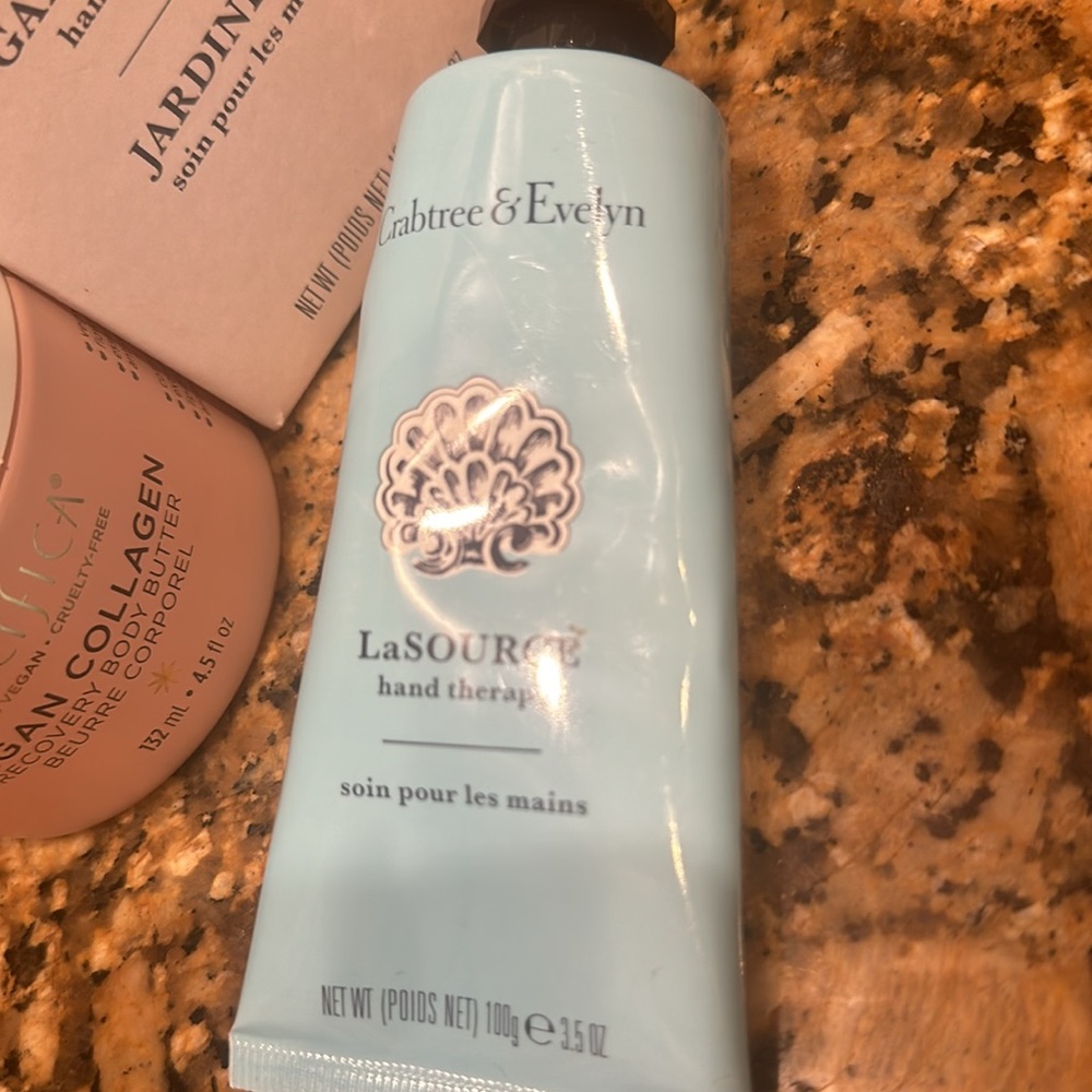 Beauty bundle - Picture 5 of 5